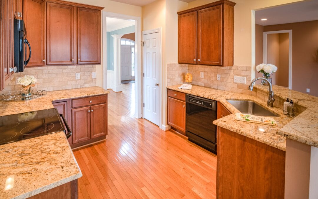 Granite Beyond the Kitchen: Fireplace Surrounds, Bar Tops and Creative Applications for Homes
